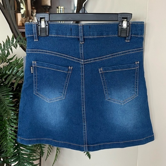 Brand New DKNY Button Up Dark Blue Jean Skirt Adjustable Waist Embroidered Logo - Picture 7 of 11